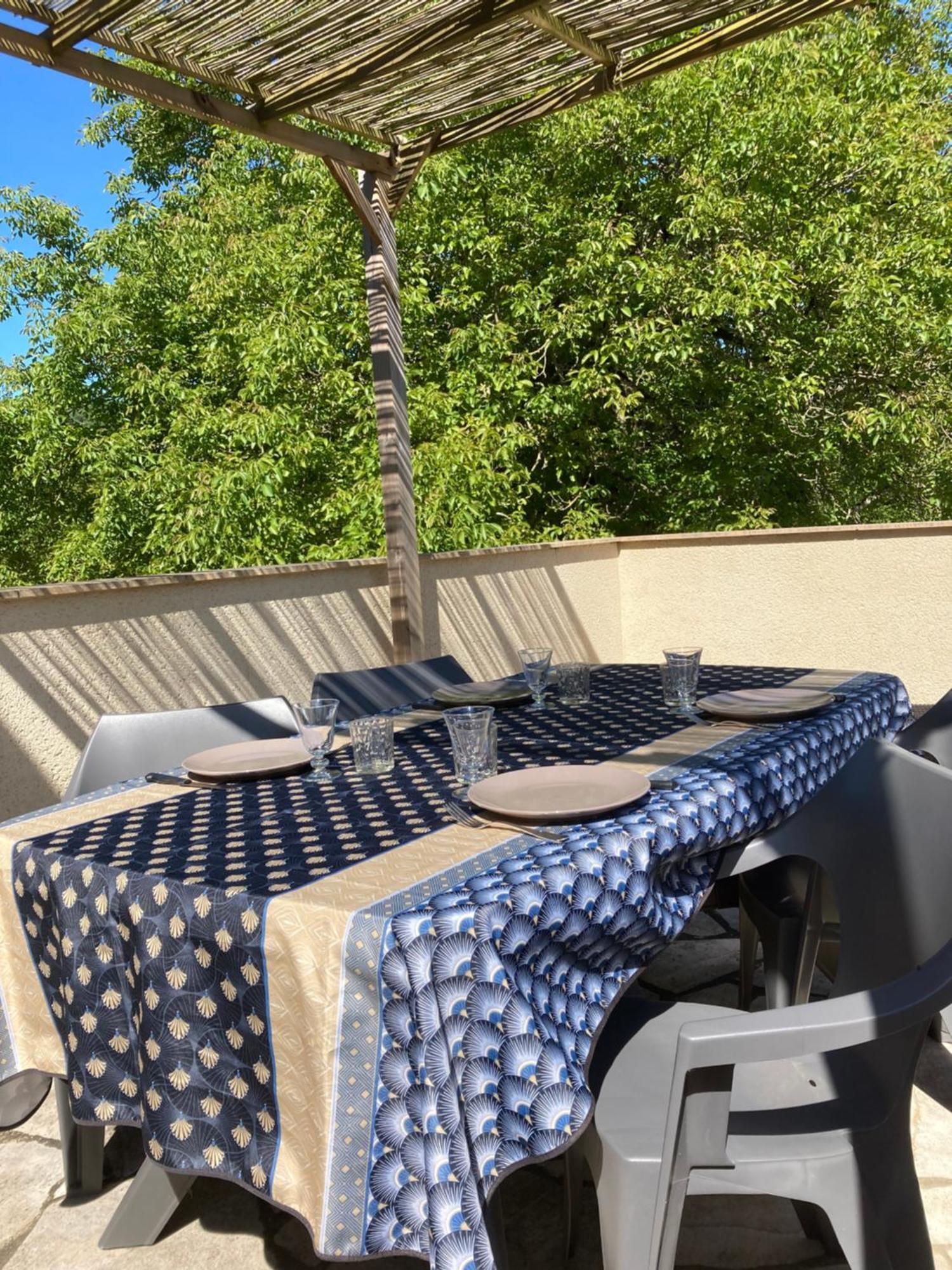Gite Les Cles Des Champs Cote Jardin Lacave  Exterior foto